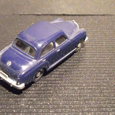 ww2-sondermodell-diesel-mb-180-stahlblau-019-dscf4500