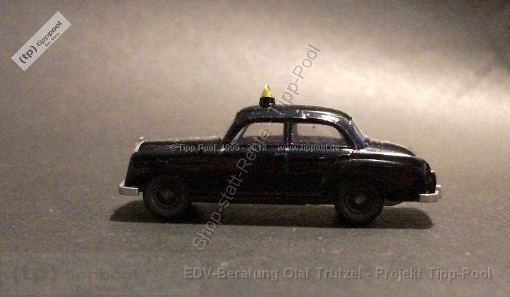 ww2-0149-04-mb-180-taxi-auf-sockel-130180-dscf8313